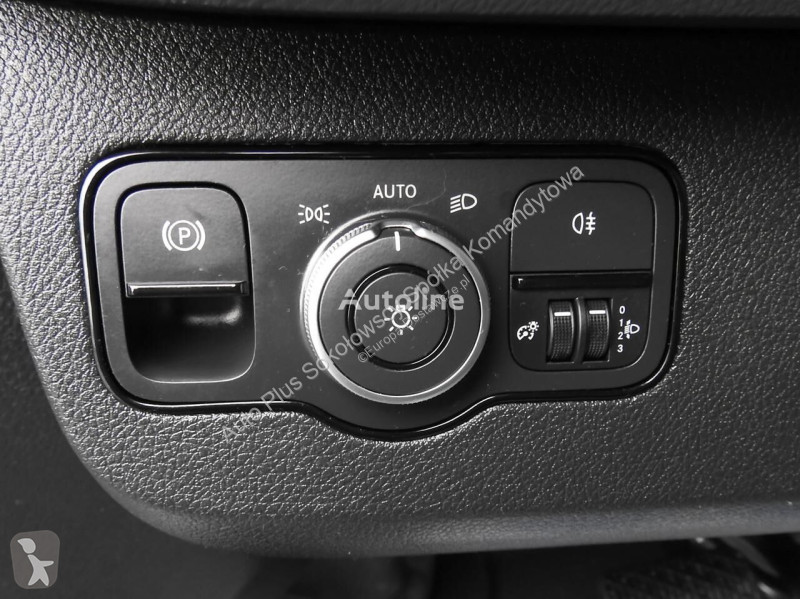 Véhicule utilitaire Mercedes ESPRINTER NOWY...