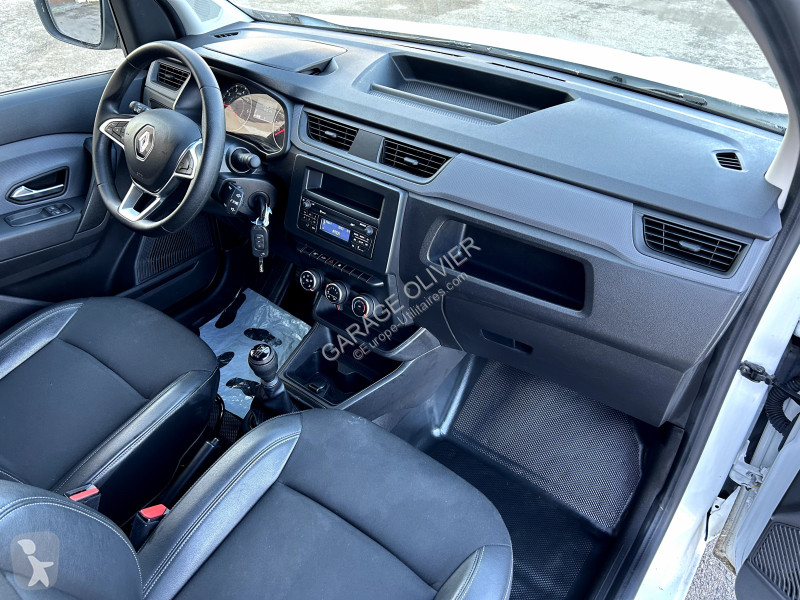 Véhicule utilitaire Renault (Kangoo) 1.5 Blue...