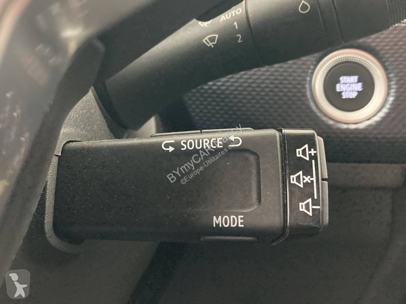 Užitkové vozidlo Renault Arkana TCe 140 EDC - 22