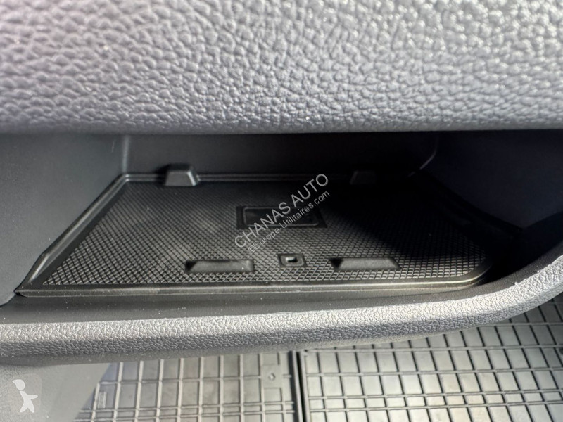 Bedrijfswagen Renault L2H1 3T BLUE DCI 170 BVA9...