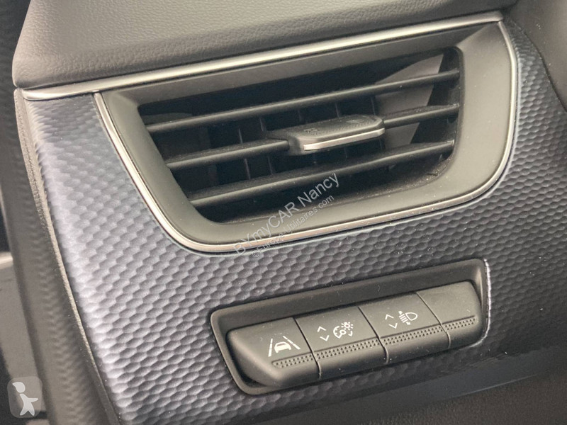 Autoutilitară Renault Arkana mild hybrid 140...
