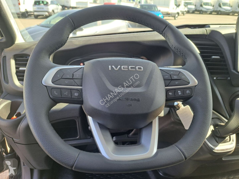 Furgoneta Iveco 35S18 A8 180CV 3L REHAUSSABLE...