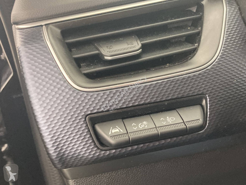 Autoutilitară Renault Arkana mild hybrid 140...