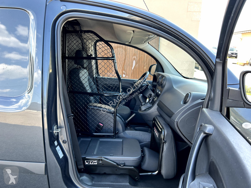 Véhicule utilitaire Mercedes Compact 109 1.5...