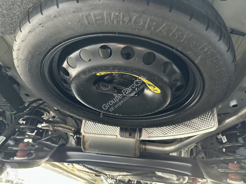 Véhicule utilitaire Ford 1.0 EcoBoost 100ch Trend