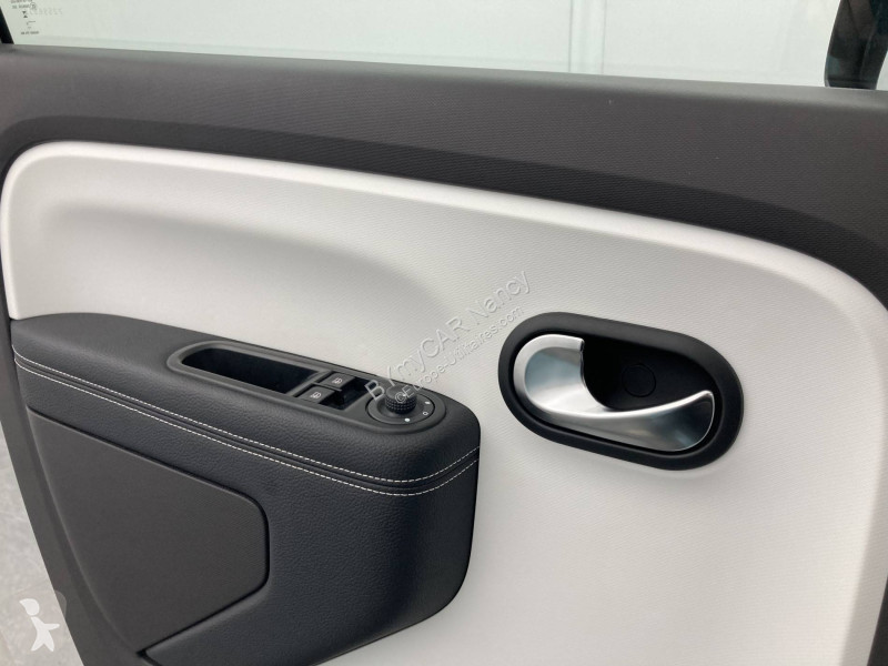 Autoutilitară Renault Twingo III E-Tech