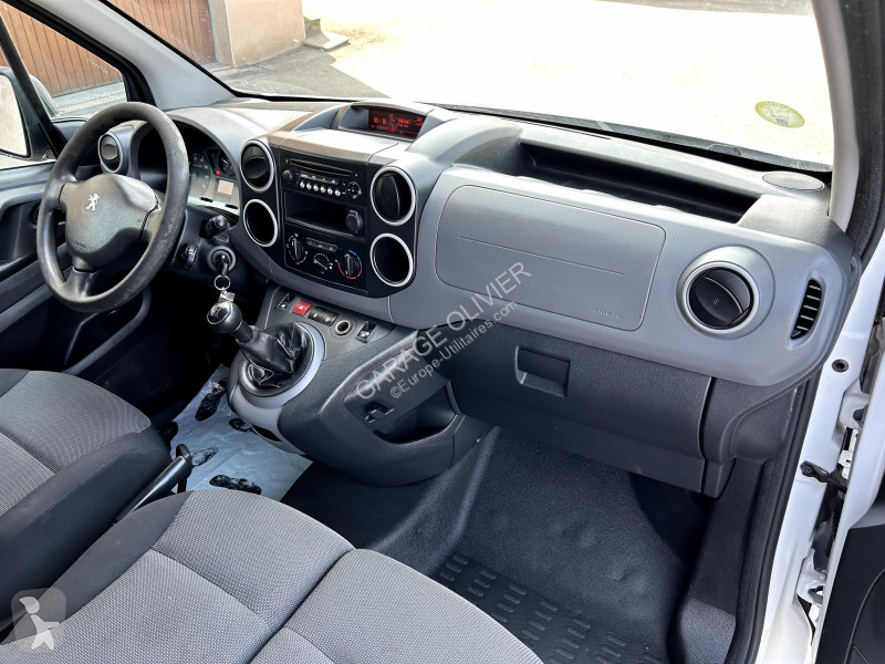 Peugeot Standard 1.6 Bluehdi 100 Premium van