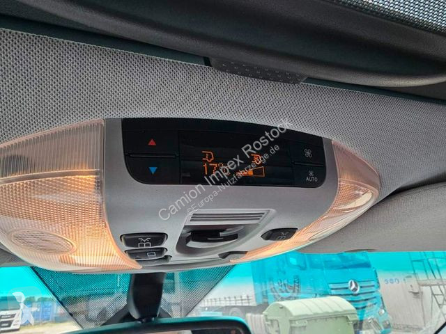 Véhicule utilitaire Mercedes 3.0 CDI AMBIENTE...