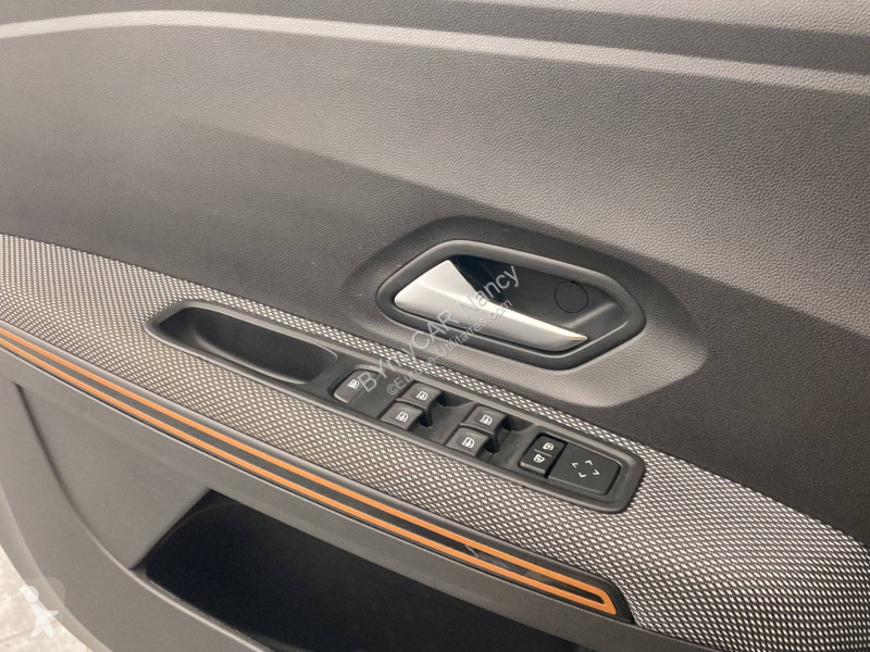 Veículo utilitário Dacia Sandero ECO-G 100