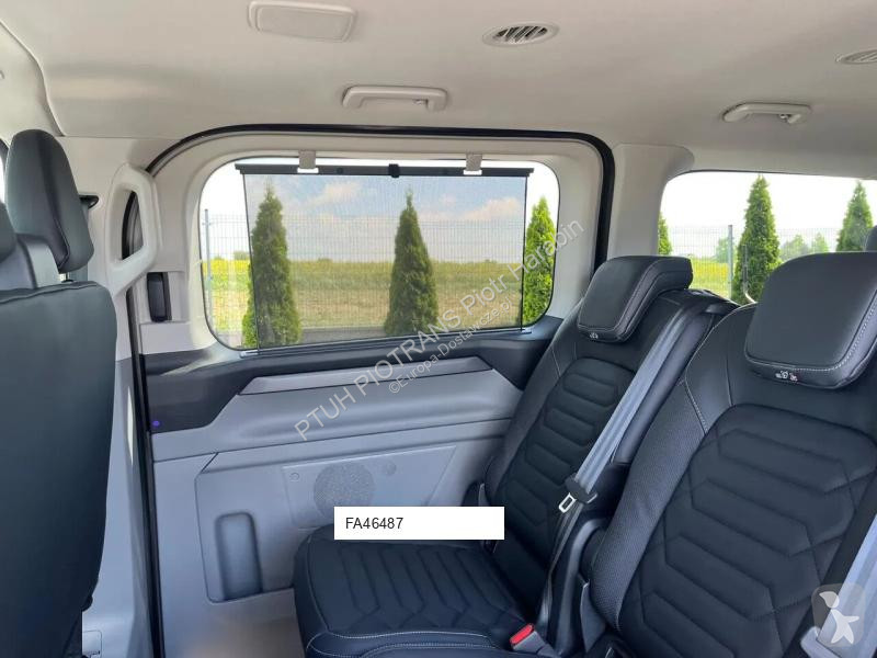 Véhicule utilitaire Ford TOURNEO CUSTOM...
