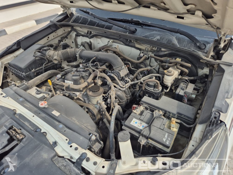 Véhicule utilitaire Toyota Hilux