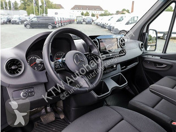Veículo utilitário Mercedes 317...