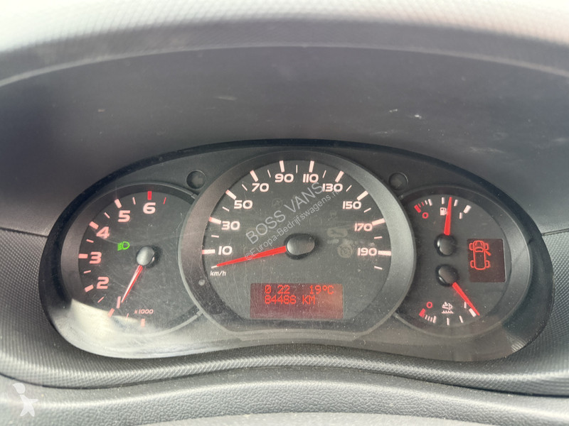 Véhicule utilitaire Renault 130pk T35 2.3 DCi...
