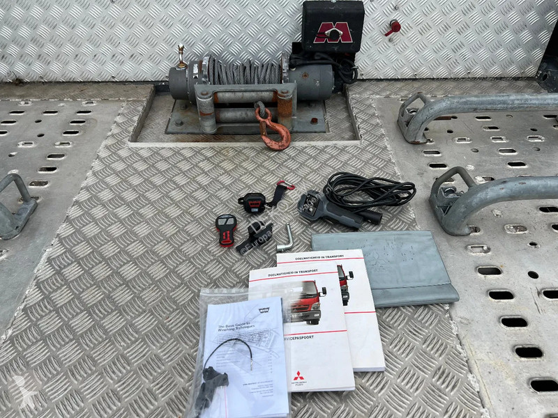 Véhicule utilitaire Mitsubishi Oprijer 3c13