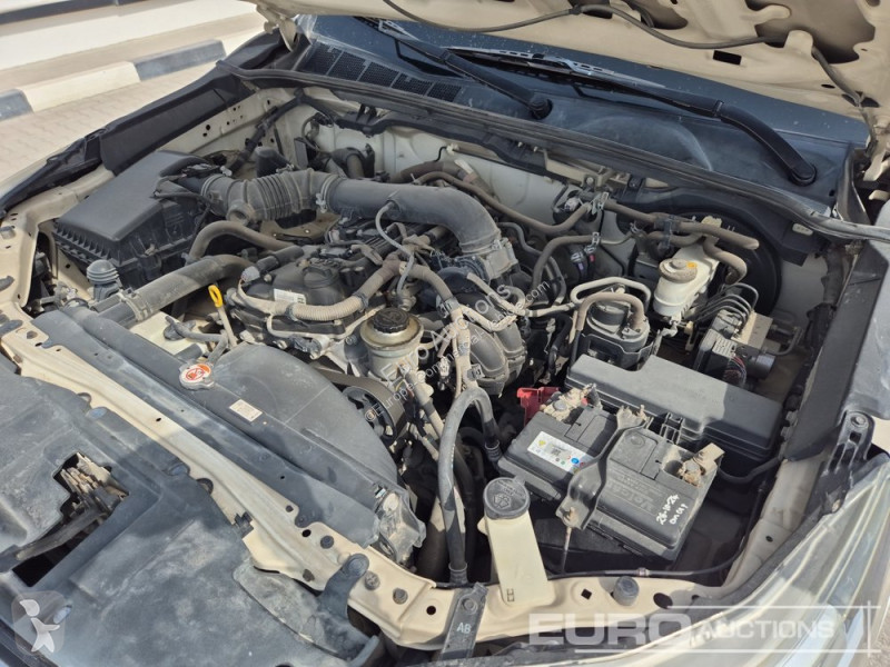 Véhicule utilitaire Toyota Hilux