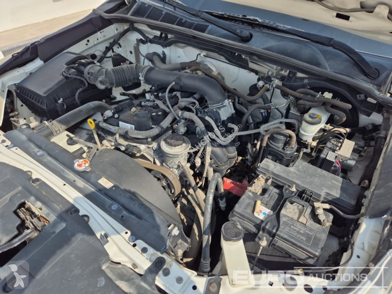 Veicolo commerciale Toyota Hilux DLX
