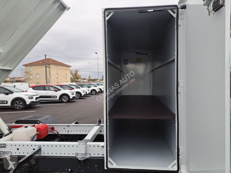 Autoutilitară Iveco 35C18 180CV 3L ACIER JPM...