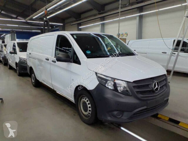 Furgoneta Mercedes Vito KA...