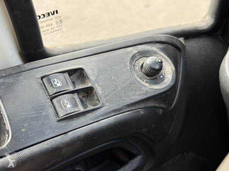 Véhicule utilitaire Iveco 70C17 3.0 **Engine...