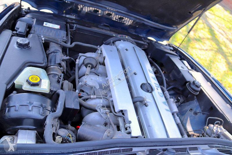 Véhicule utilitaire Jaguar Sovereign 4.0