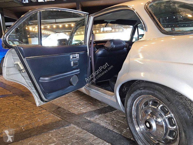 Véhicule utilitaire Jaguar (series II) 4.2...