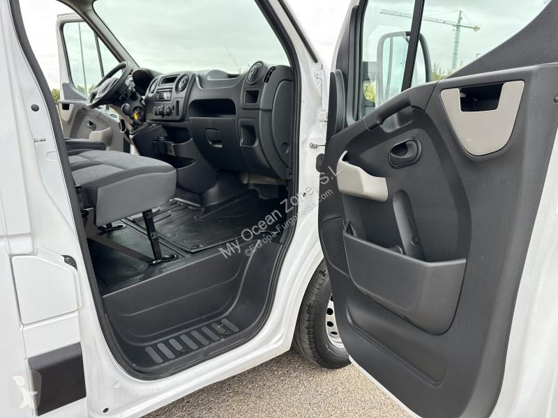 عربة نفعية Renault 2.3 DCI 150