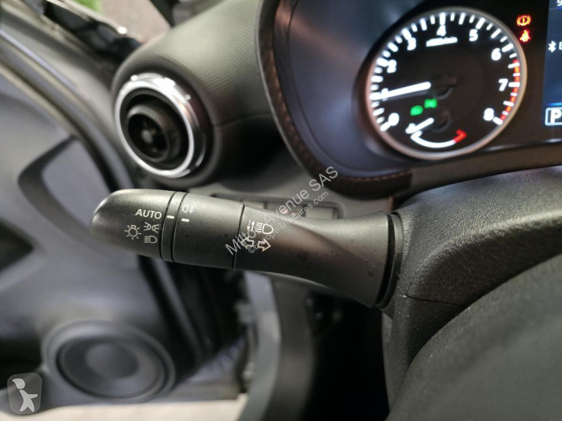 Samochód dostawczy Nissan JUKE 1.0 DIG-T - 114...