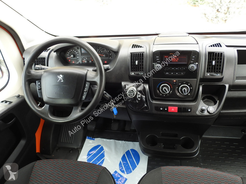 Samochód dostawczy Peugeot  BOXER