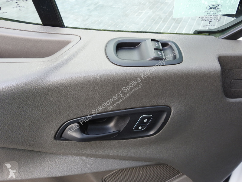 عربة نفعية Ford  TRANSIT