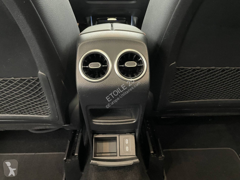 Комерційні автомобілі Mercedes GLA 250 e 8G-DCT