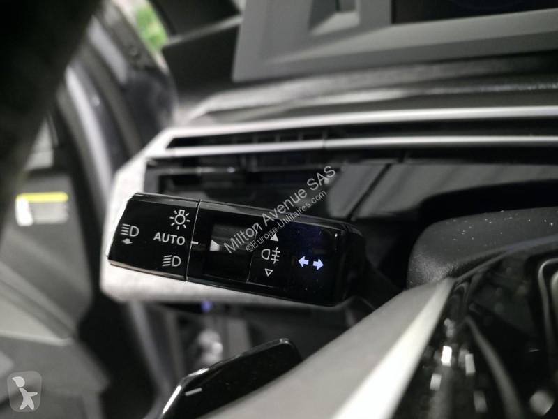 Furgoneta Peugeot 3008 1.2i Hybrid -145 - BV...