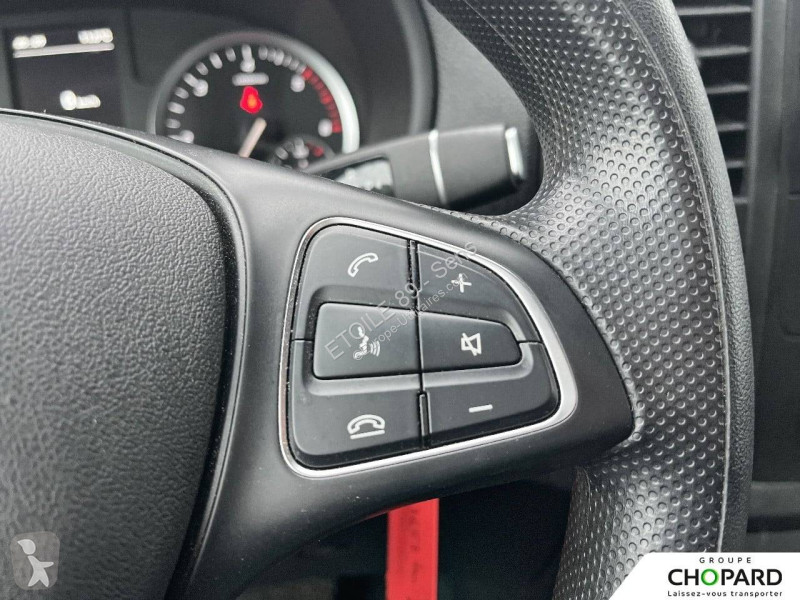 Véhicule utilitaire Mercedes VITO FOURGON 114...