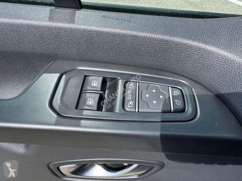 Véhicule utilitaire Renault L1H1 3T BLUE DCI...