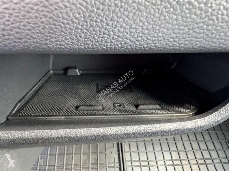 Véhicule utilitaire Renault L2H1 3T BLUE DCI...