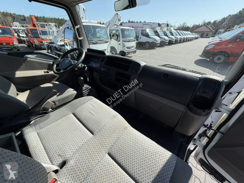 Furgoneta Nissan
