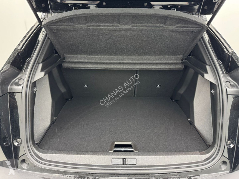 Véhicule utilitaire Peugeot 1.2 Hybrid 145 GT...