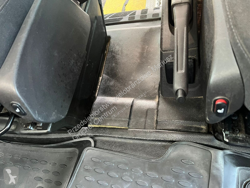 Лекотоварен автомобил Ford Transit 2.2 / 1...