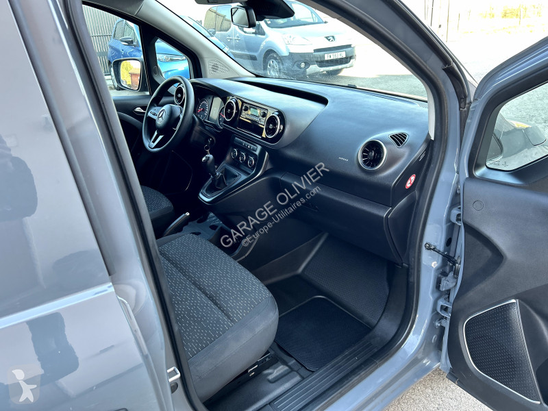 Véhicule utilitaire Mercedes Long 110 1.5 CDI...