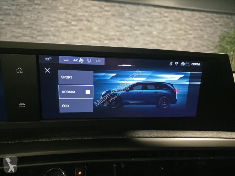 عربة نفعية Peugeot 5008 1.2i Hybrid -136 - BV...