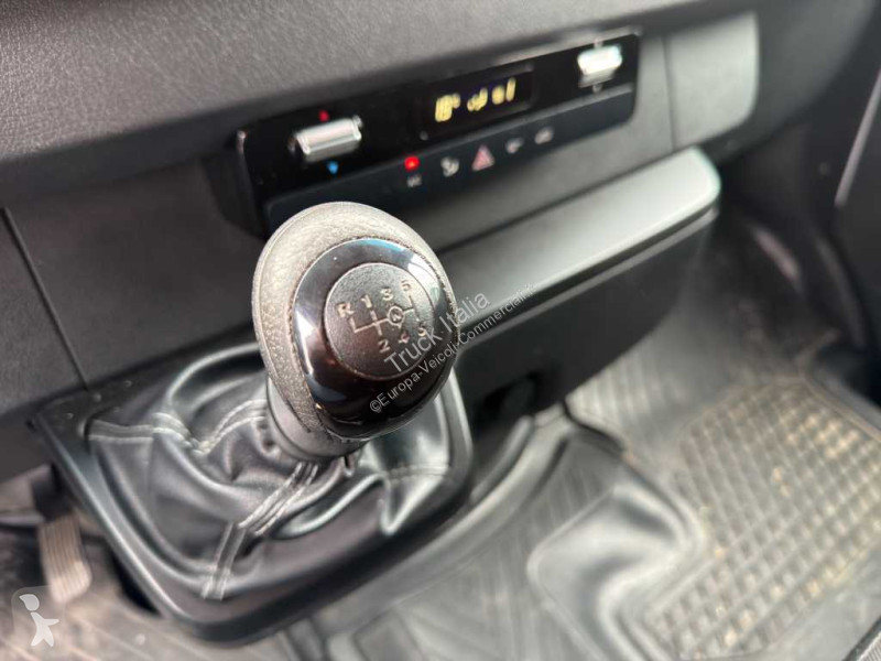 Bedrijfswagen Mercedes III - sprinter 215 2.0...