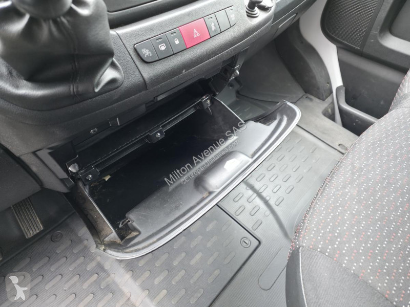 Peugeot BOXER Asphalt 335 L2H2 2.2 BlueHDi 140...