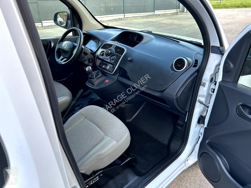 عربة نفعية Renault Maxi Grand Volume 1.5 Blue...