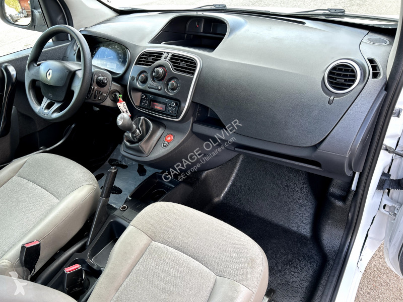 Véhicule utilitaire Renault Maxi Grand Volume...