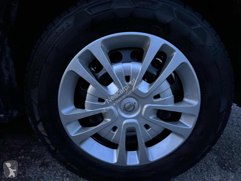 عربة نفعية Opel