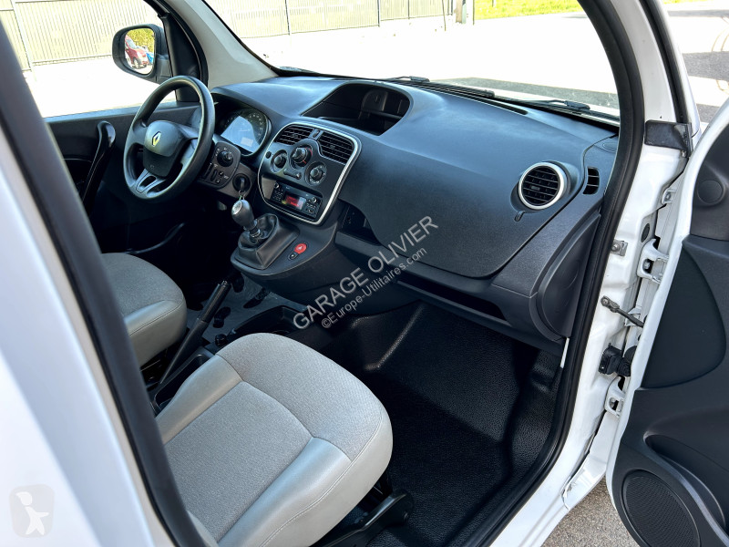 Véhicule utilitaire Renault Maxi Grand Volume...