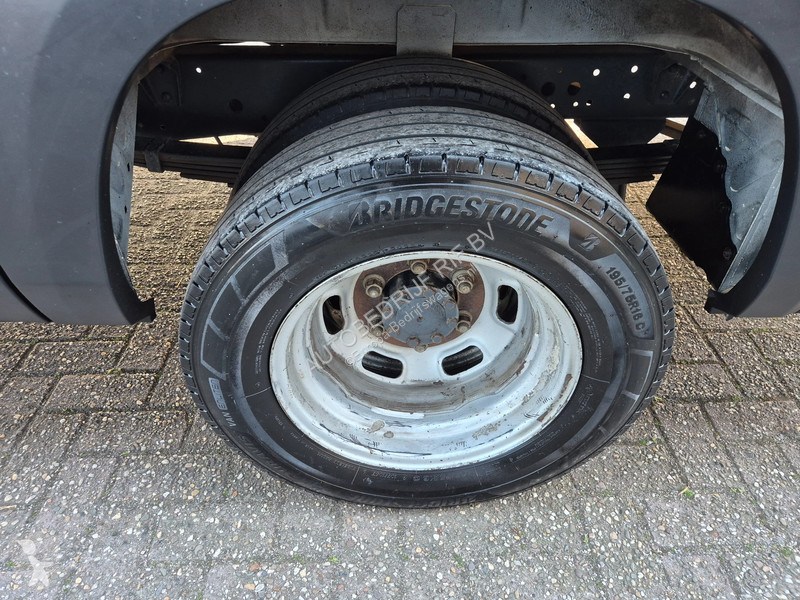 Furgoneta Iveco 35C15 3.0D L2H2 EURO6 GVW 3500KG