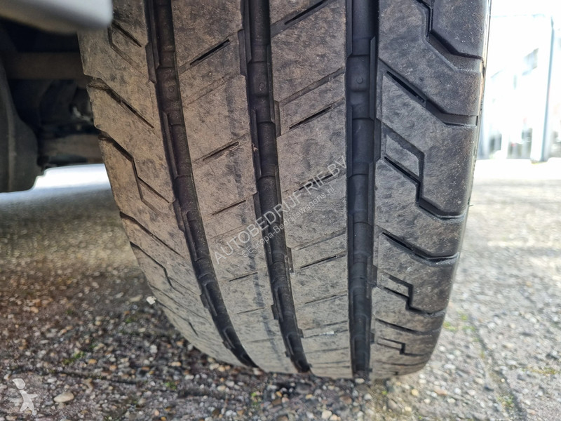 Furgoneta Peugeot 2.0 HDI L2H2 9 Persoons Euro 6