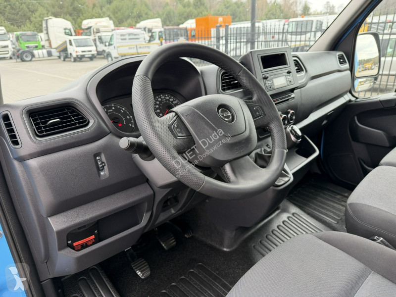 Лекотоварен автомобил Opel