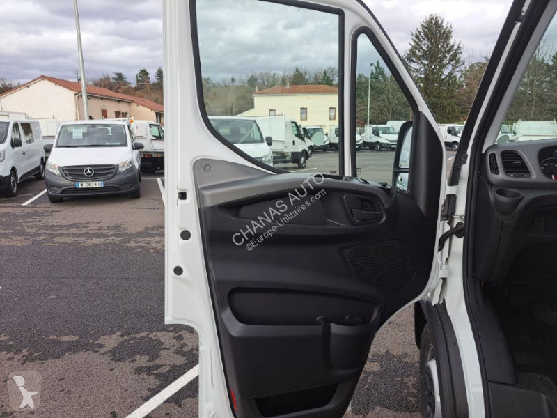 Iveco 35S18 A8 L3 VEHICULE ATELIER FLEXIBLE...