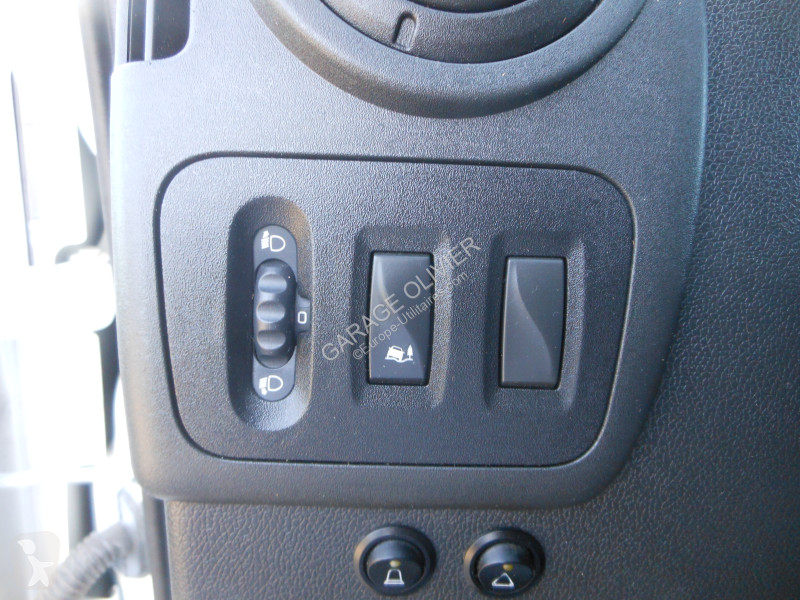 Véhicule utilitaire Renault Châssis Cabine...